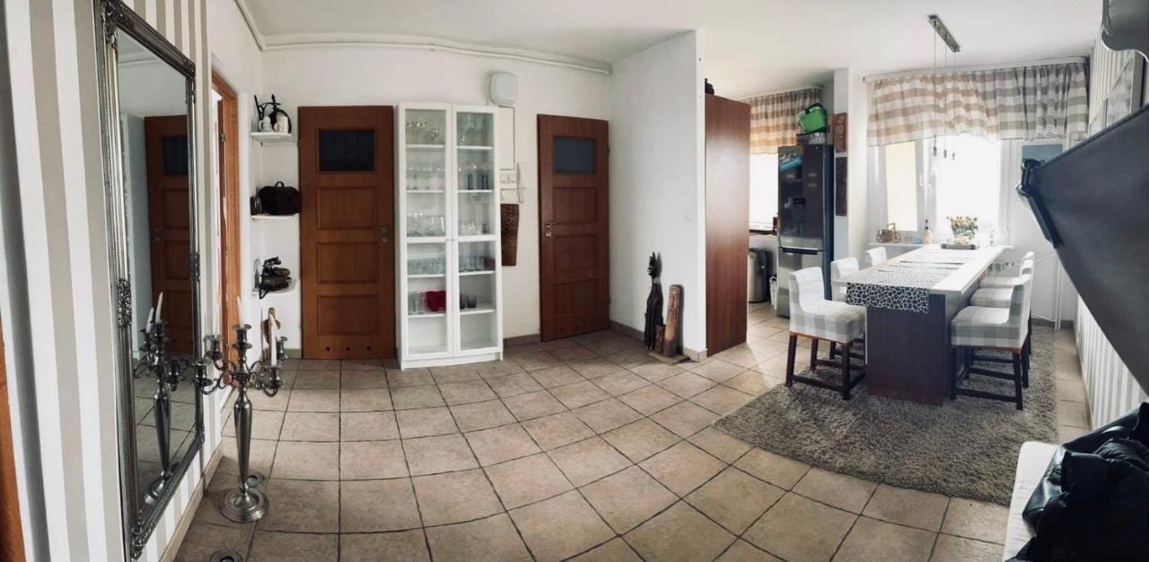 Ostrowiec Świętokrzyski Mieszkanie W Centrum Miasta מראה חיצוני תמונה